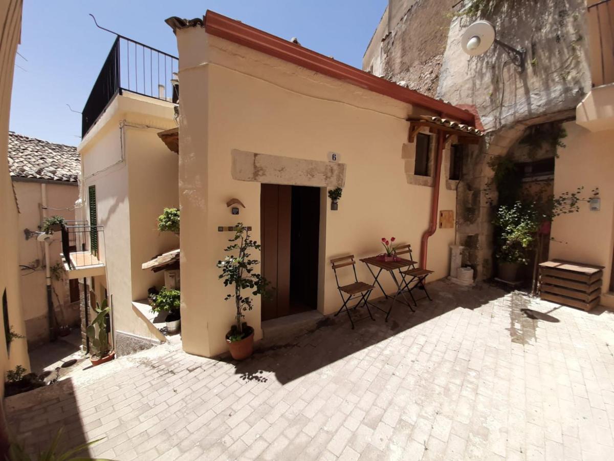Pura Vida Iblea Hotel Ragusa Exterior photo