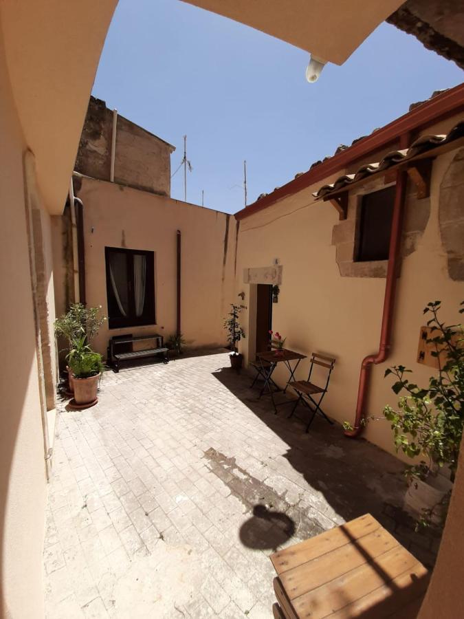 Pura Vida Iblea Hotel Ragusa Exterior photo