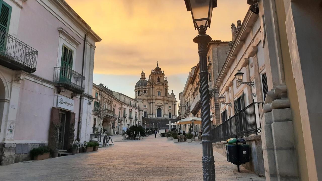 Pura Vida Iblea Hotel Ragusa Exterior photo