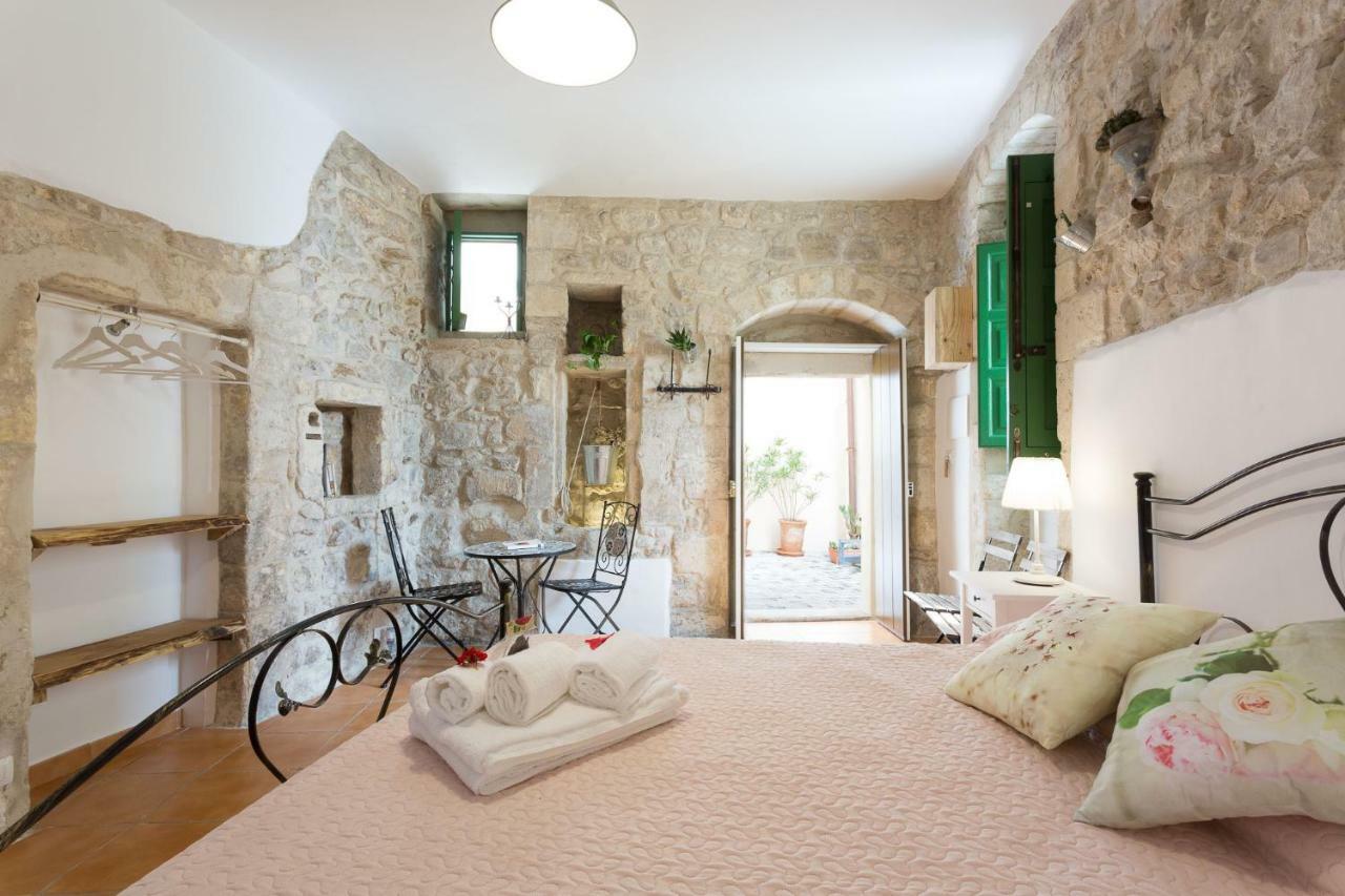Pura Vida Iblea Hotel Ragusa Exterior photo